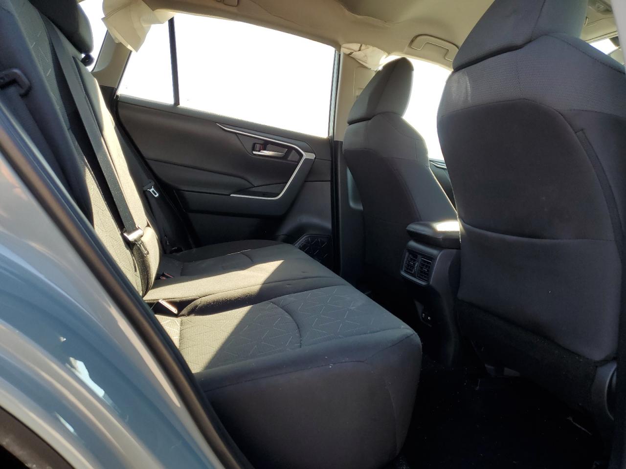 2021 Toyota Rav4 Xle VIN: 2T3P1RFV3MW219619 Lot: 76708224