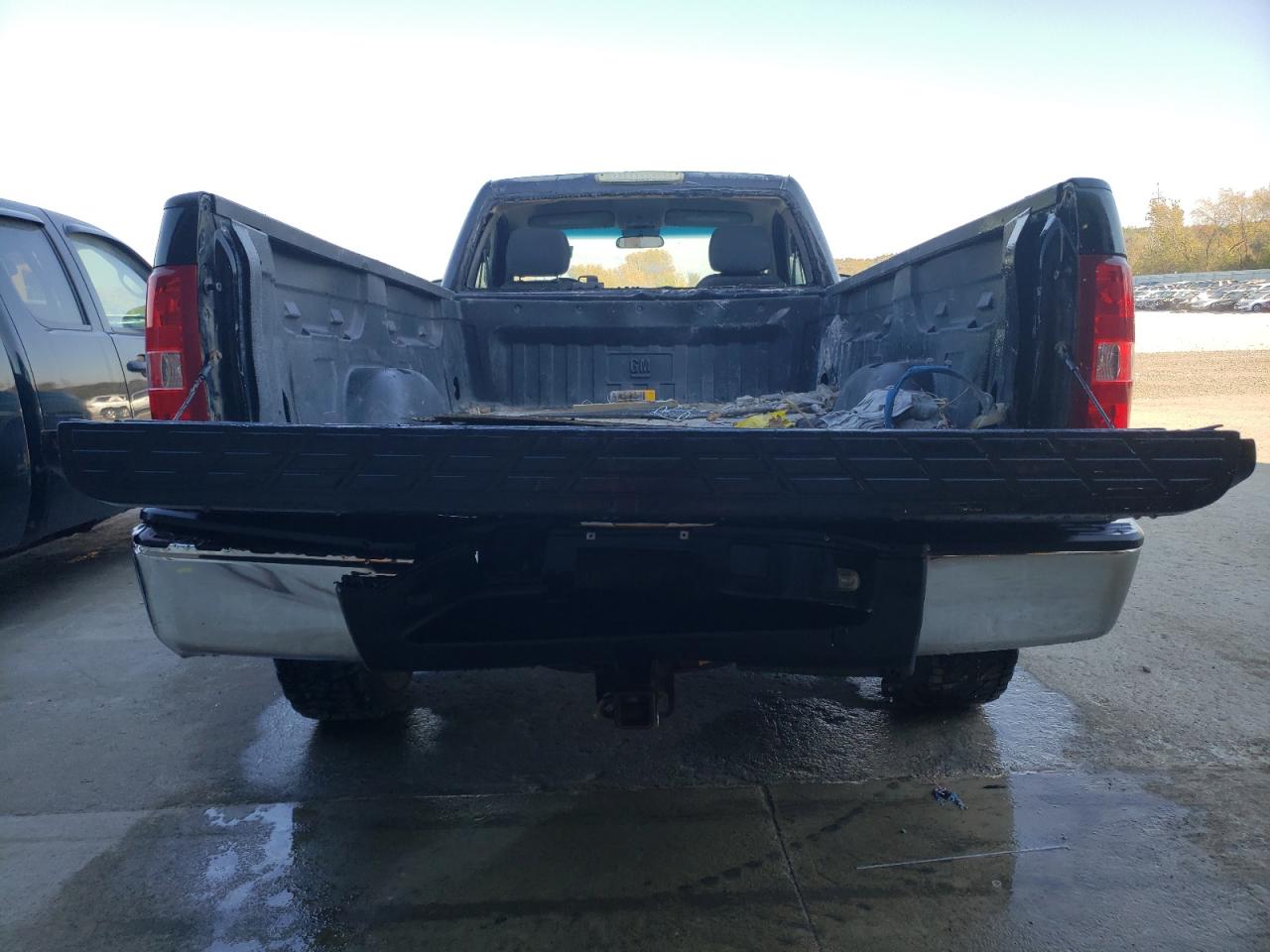 2012 Chevrolet Silverado K1500 VIN: 1GCNKPE03CZ182309 Lot: 73917754