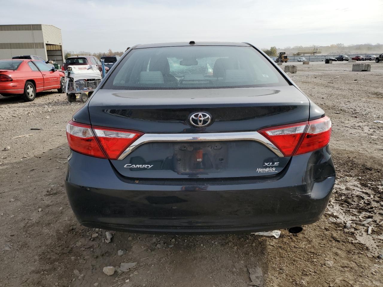 2015 Toyota Camry - Image 6