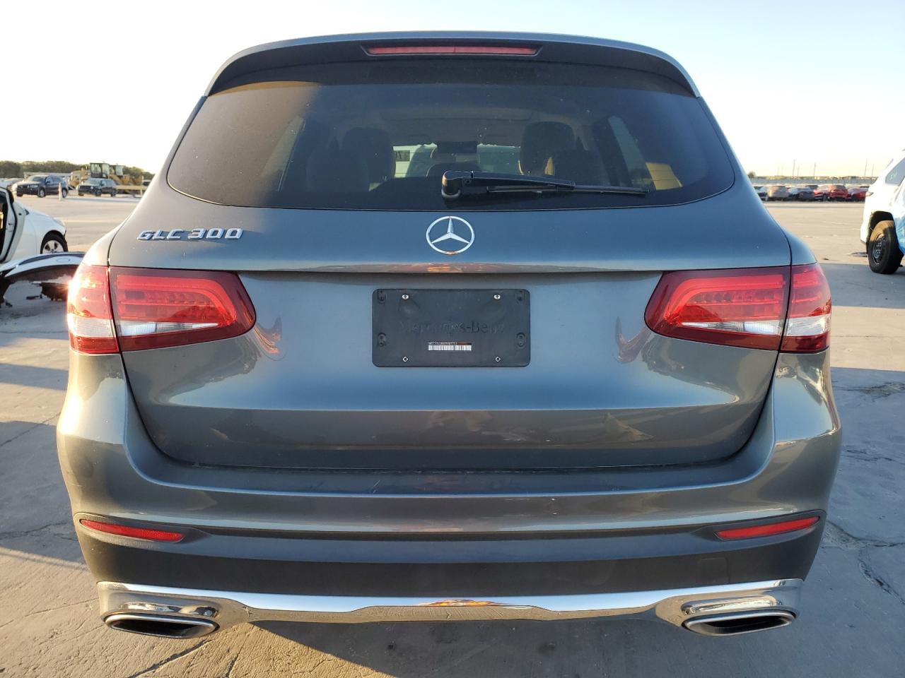 2016 Mercedes-Benz Glc 300 VIN: WDC0G4JB8GF087702 Lot: 76241904