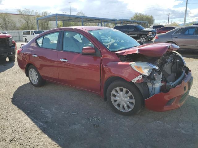  NISSAN VERSA 2013 Червоний