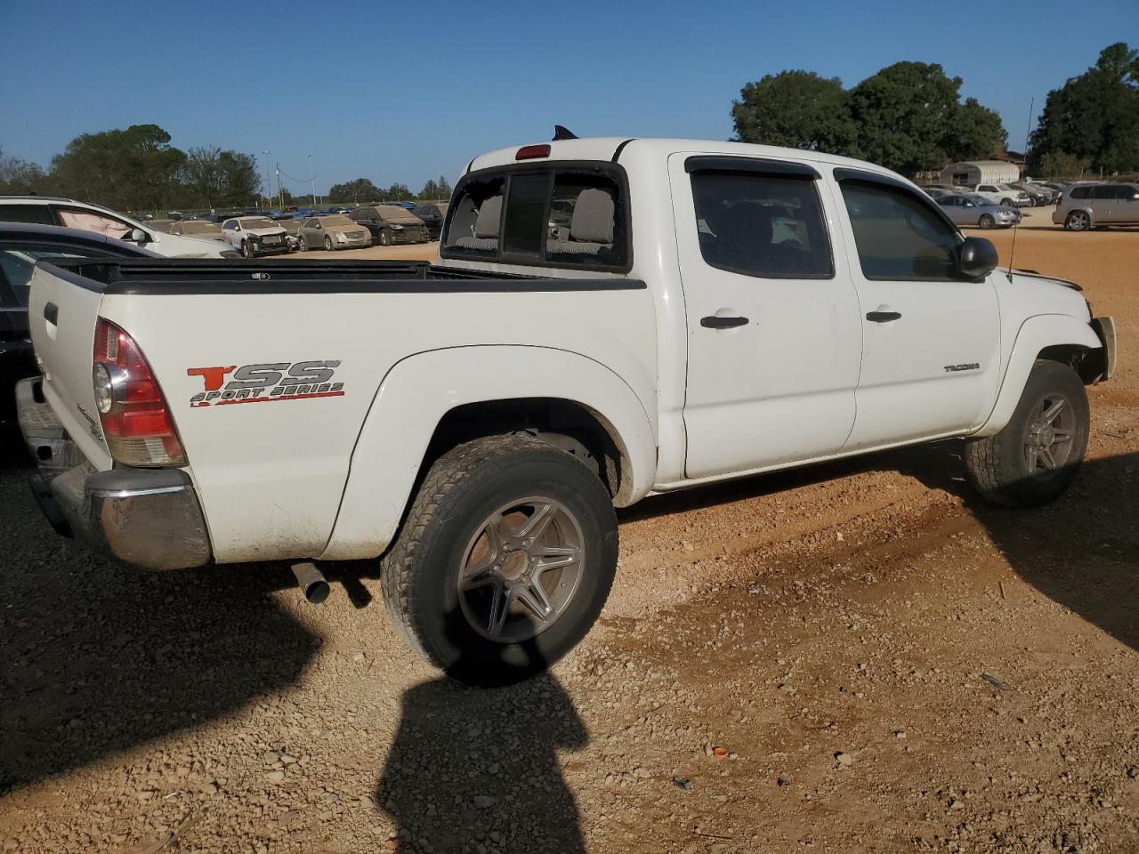 2014 Toyota Tacoma - Image 3