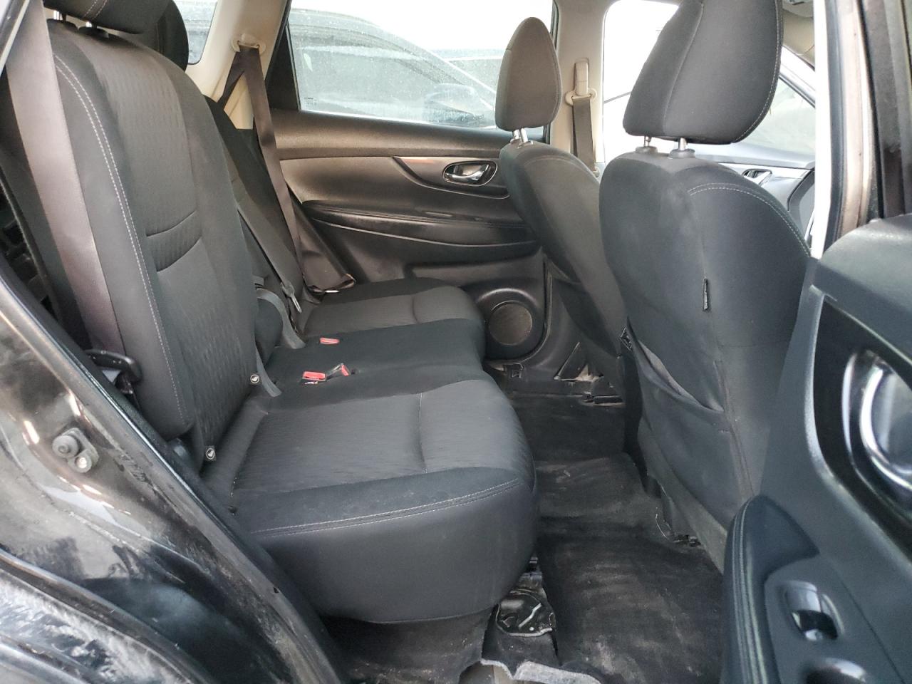 2018 Nissan Rogue - Image 11