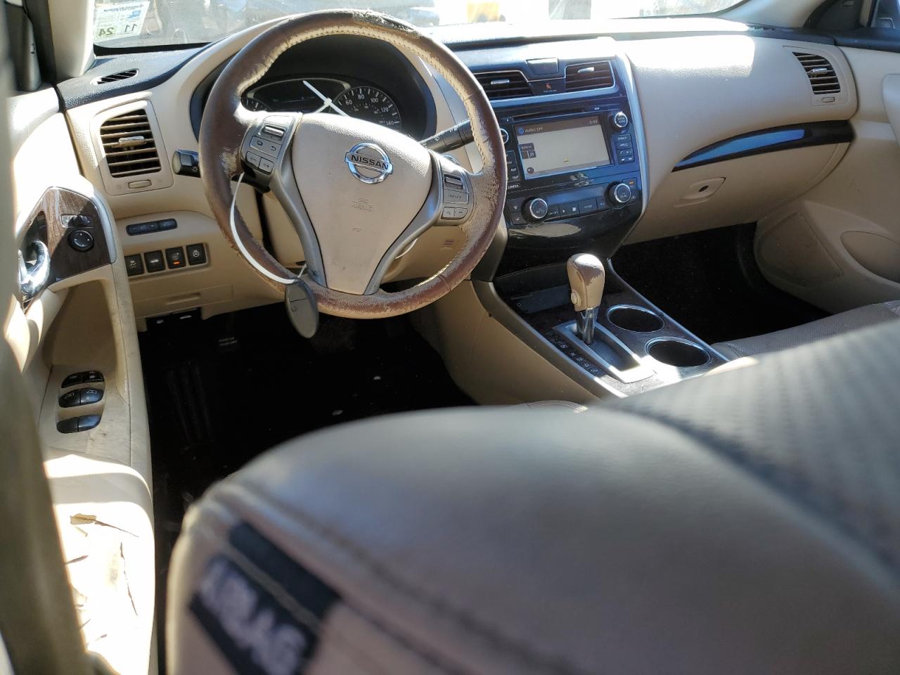 2015 Nissan Altima - Image 8