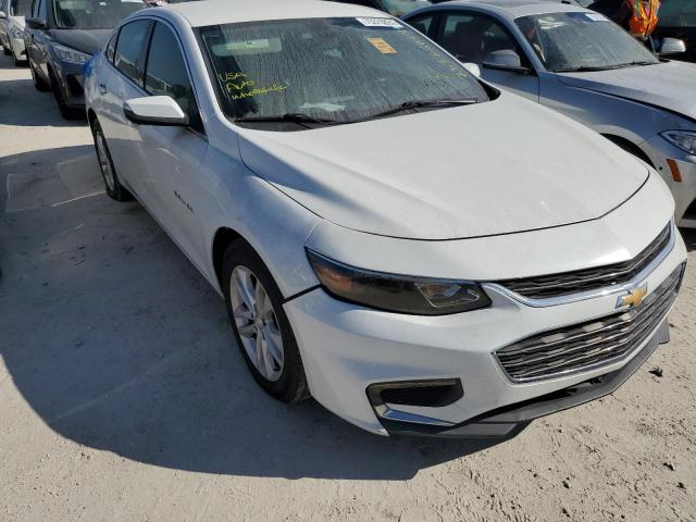 Sedans CHEVROLET MALIBU 2017 White