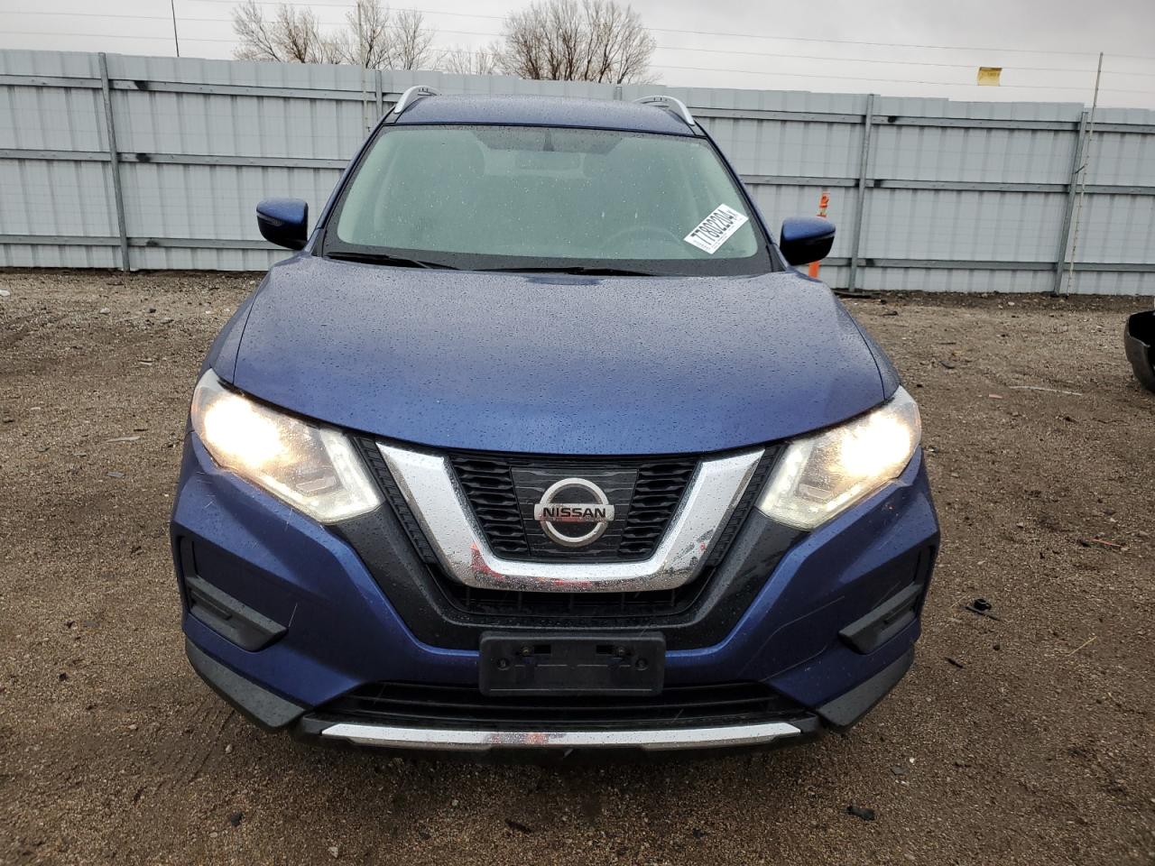 2017 Nissan Rogue - Image 5