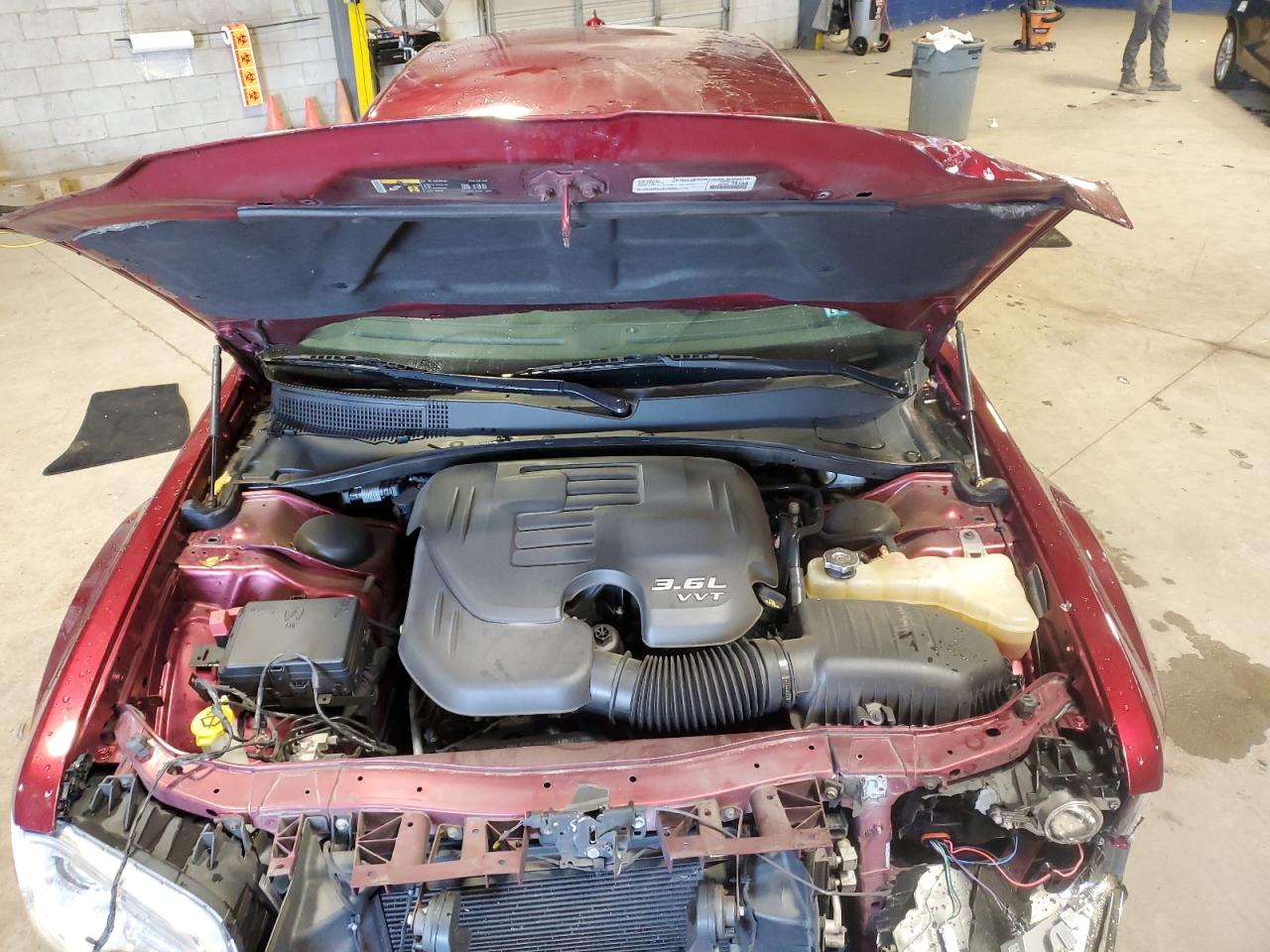 2018 Chrysler 300 - Image 11