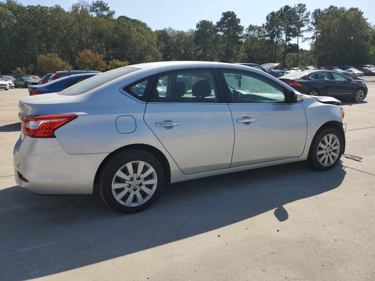 2019 Nissan Sentra - Image 3