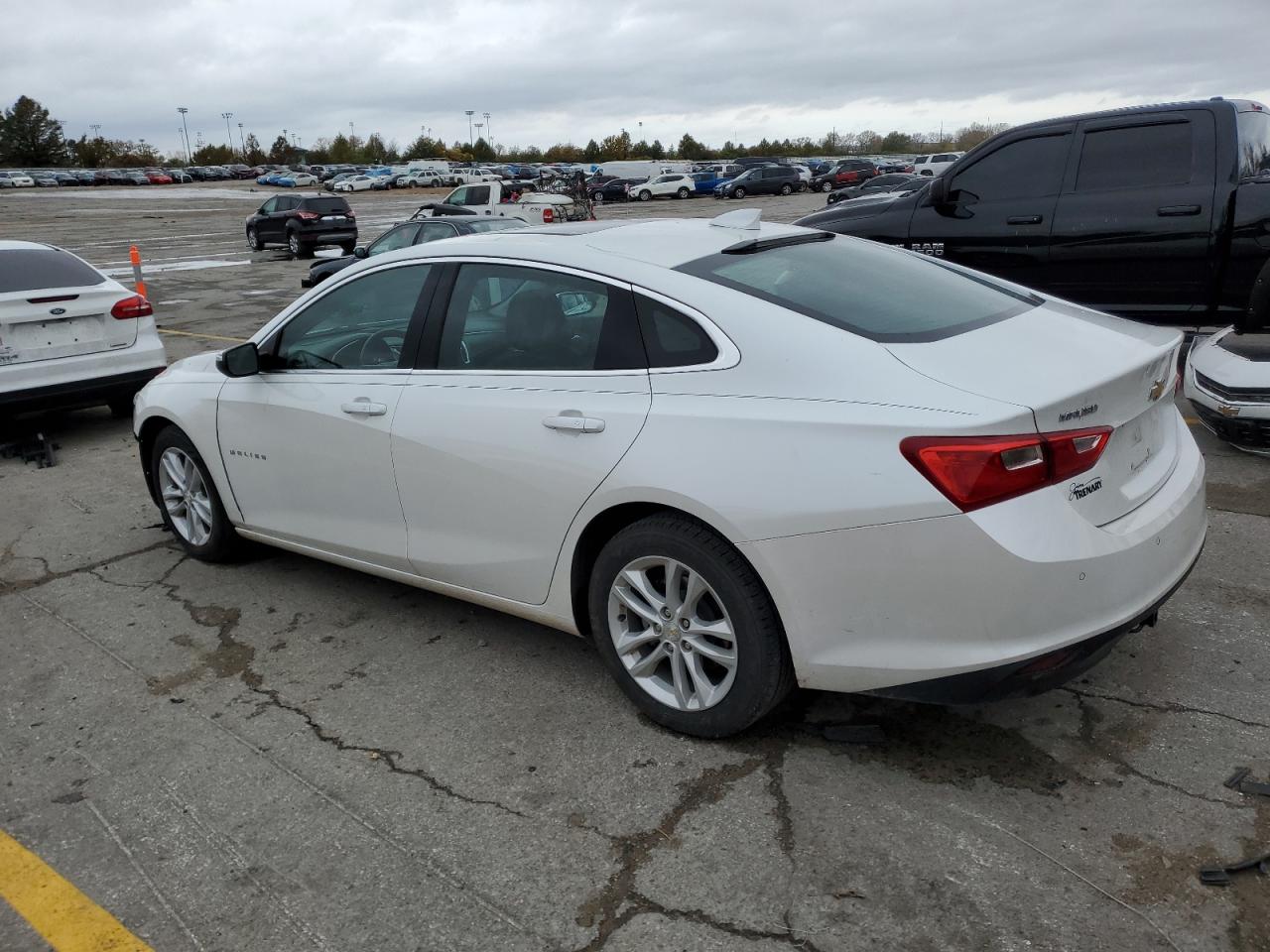 2016 Chevrolet Malibu - Image 2