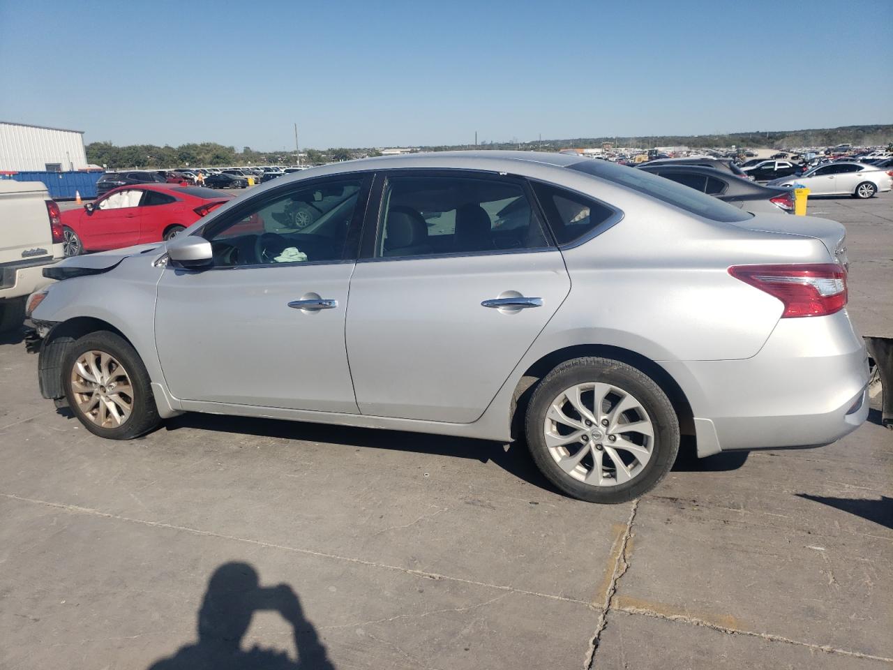 2018 Nissan Sentra - Image 2