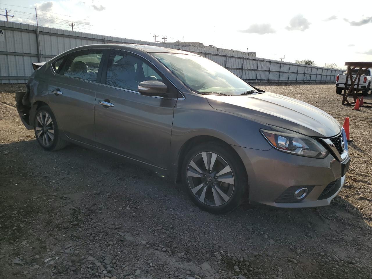 VIN 3N1AB7AP8GY250592 2016 NISSAN SENTRA no.4