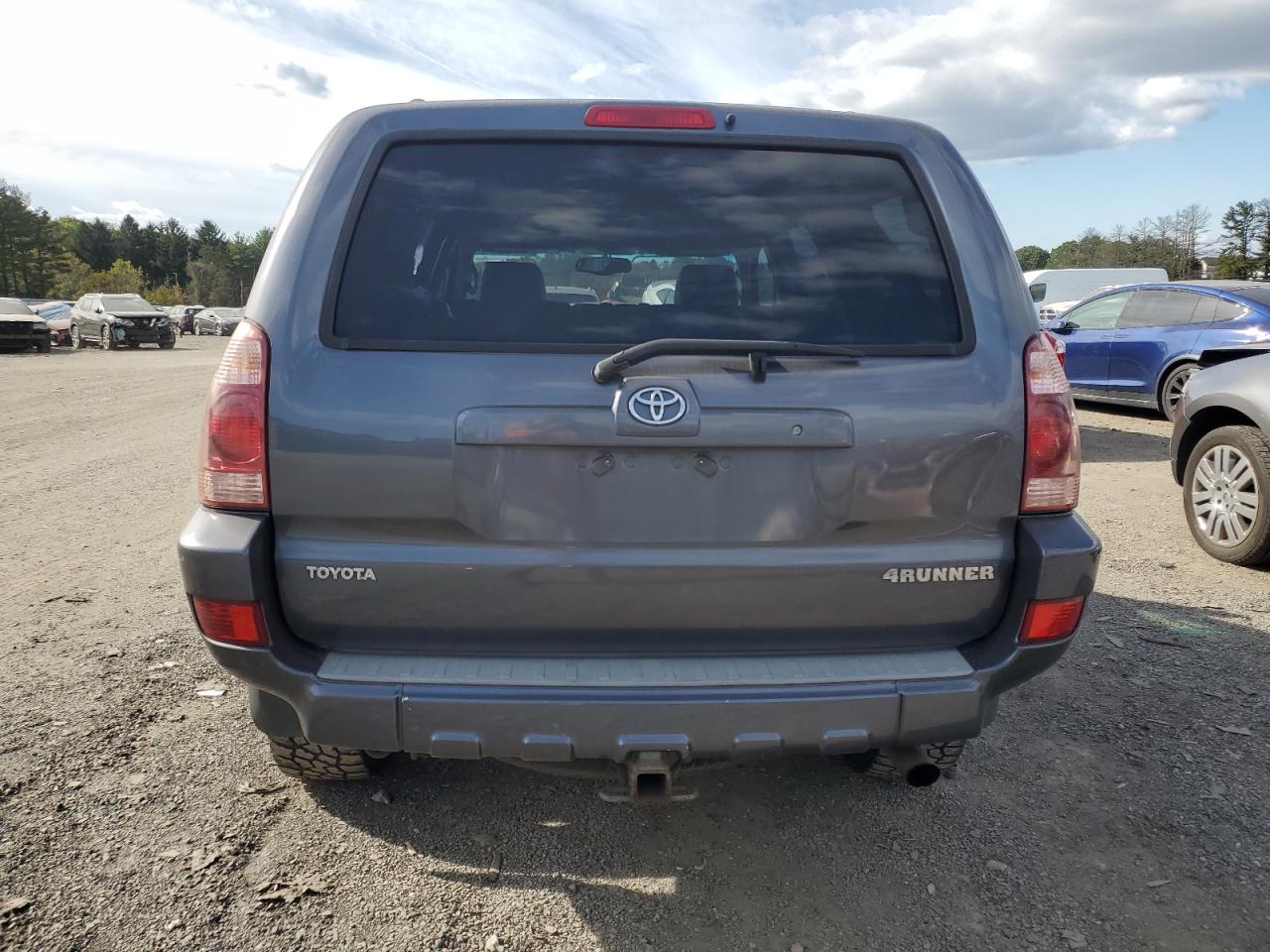 JTEBU17R858035056 2005 Toyota 4Runner Limited