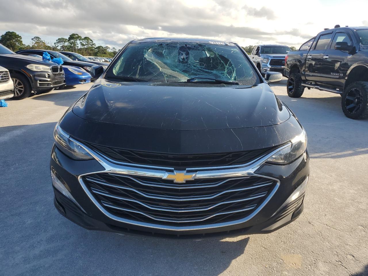 2019 Chevrolet Malibu - Image 5