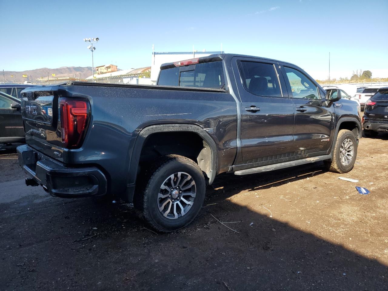 2021 GMC Sierra - Image 3