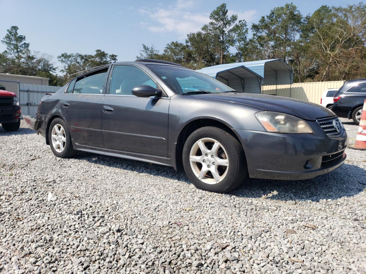 2005 Nissan Altima - Image 4