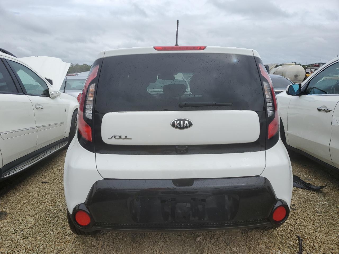 KNDJP3A51G7325267 2016 Kia Soul +