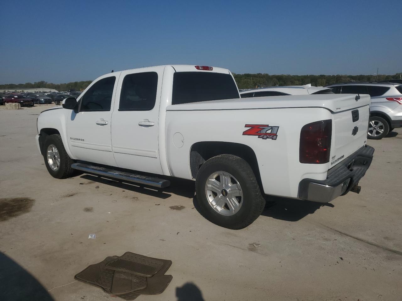 2013 Chevrolet Silverado - Image 2