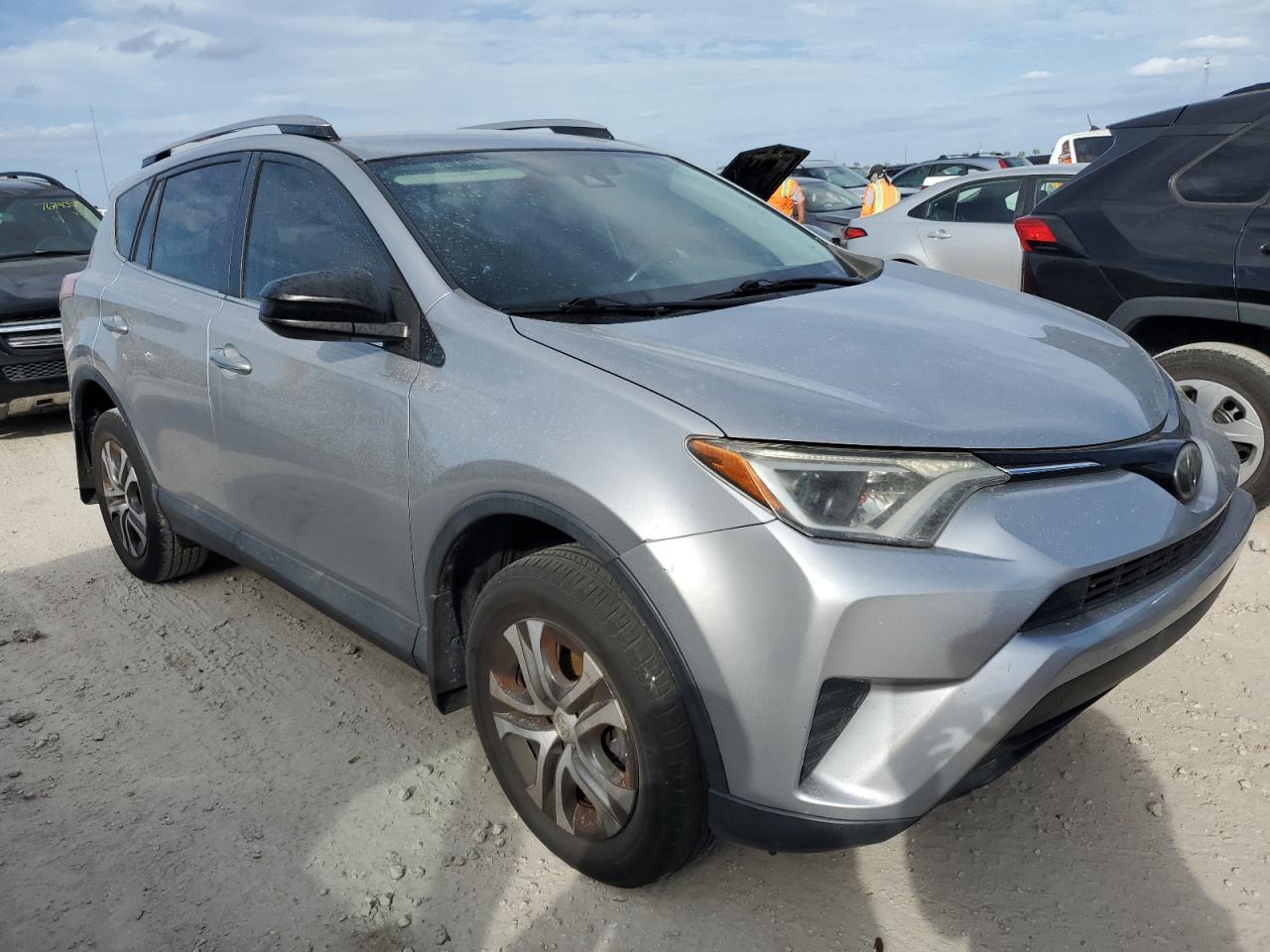 2017 Toyota RAV 4 - Image 4