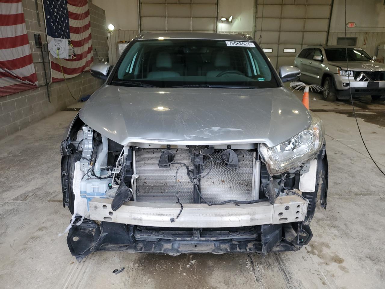 2019 Toyota Highlander - Image 5
