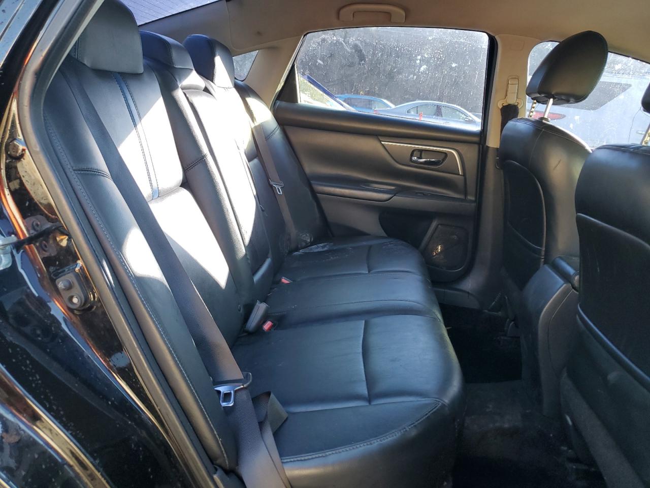 2018 Nissan Altima - Image 10