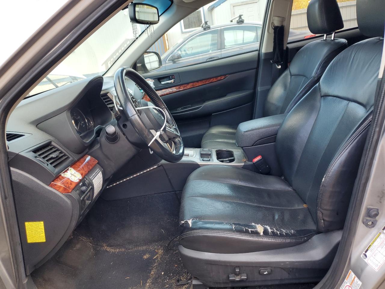 2011 Subaru Outback - Image 7