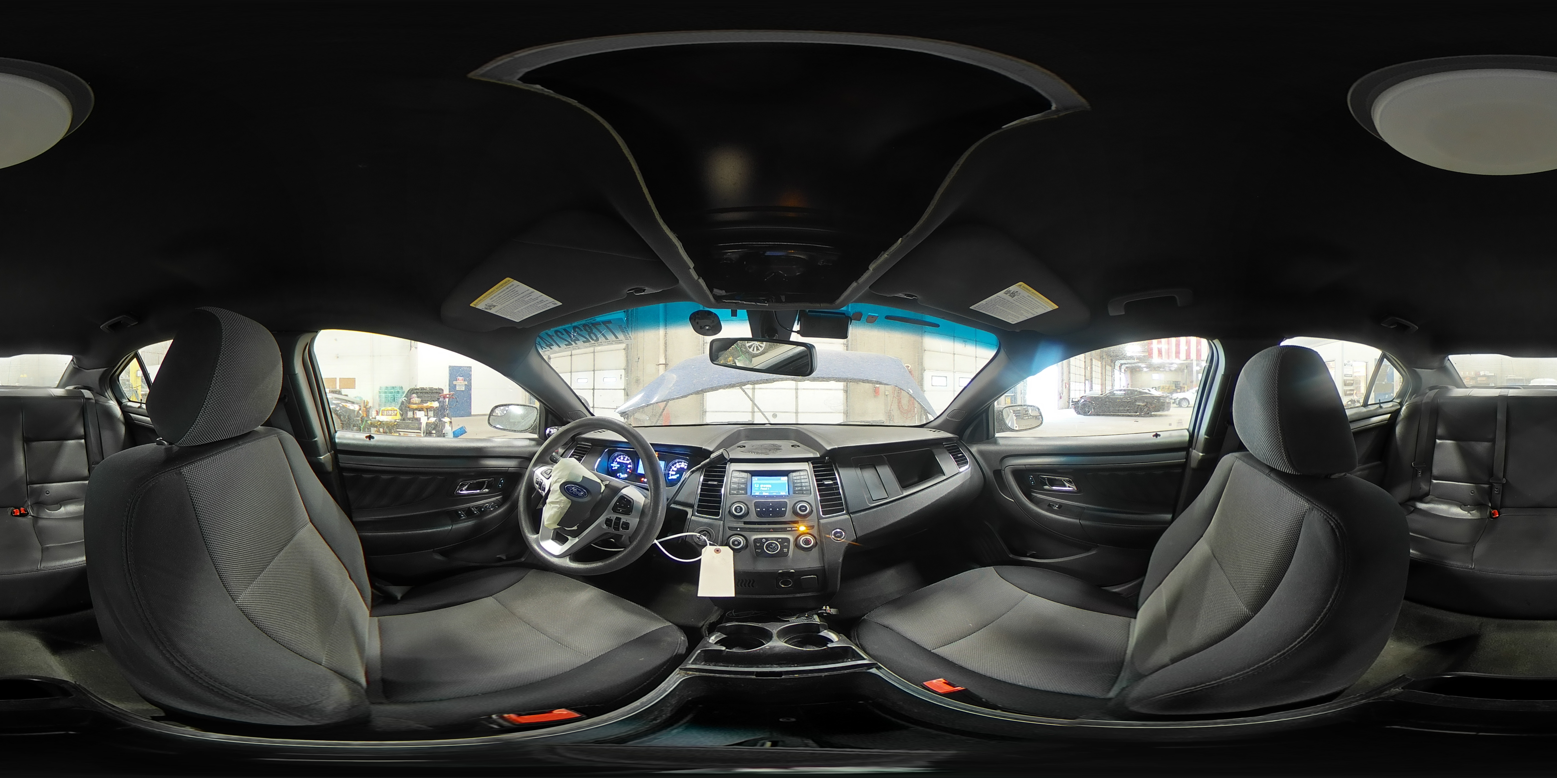 2014 Ford Taurus - Image 12