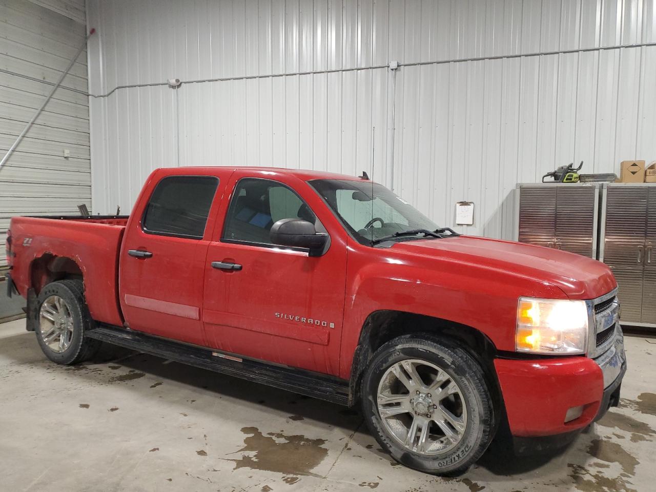 2008 Chevrolet Silverado - Image 4