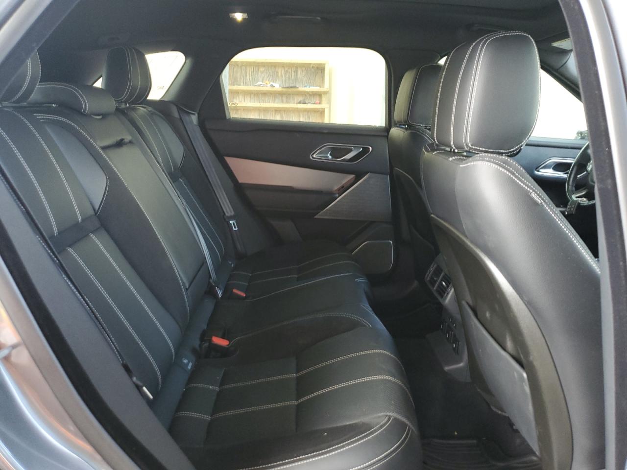 2018 Land Rover Range Rover - Image 11