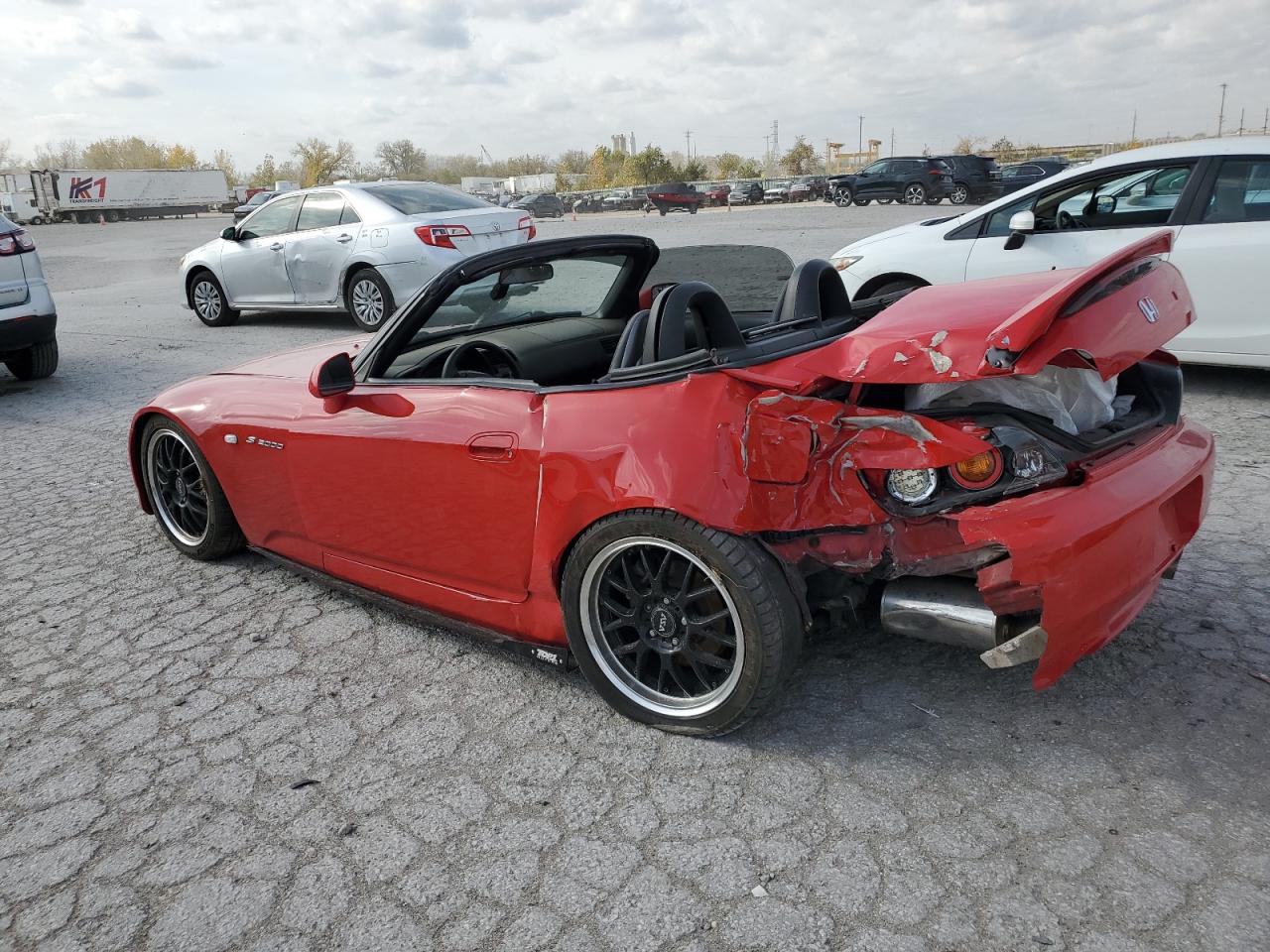 2005 Honda S2000 - Image 2