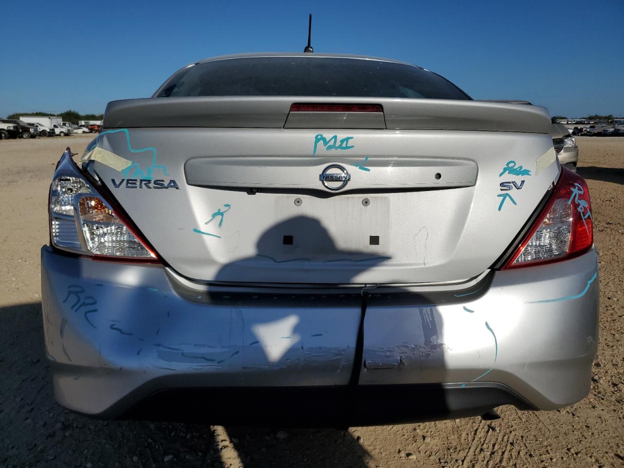 2019 Nissan Versa - Image 6