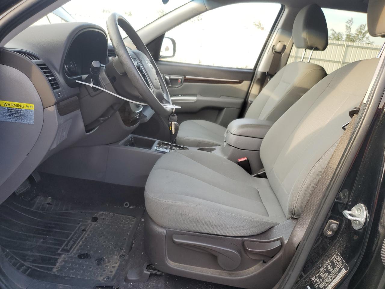 2010 Hyundai Santa Fe - Image 7