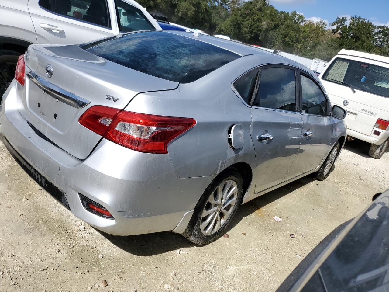 2018 Nissan Sentra - Image 3