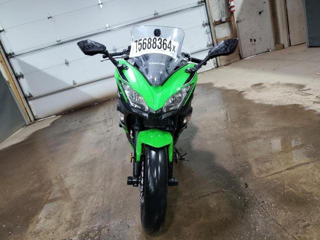  KAWASAKI EX650 F 2017 Зелений