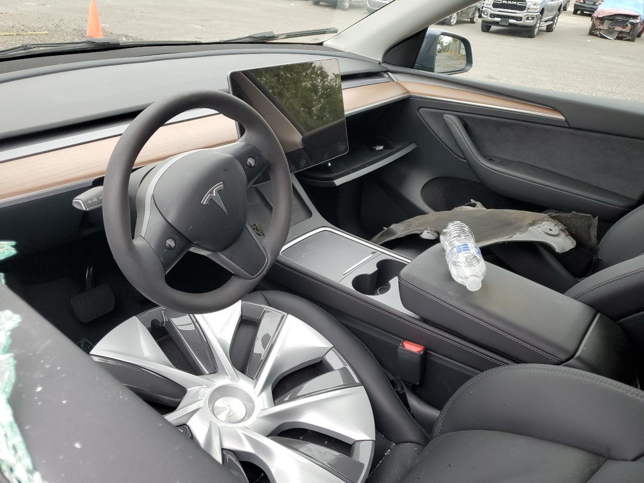 2023 Tesla Model Y VIN: 7SAYGDEE6PF904993 Lot: 75170544