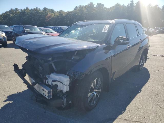 2023 Toyota Highlander Hybrid Xle