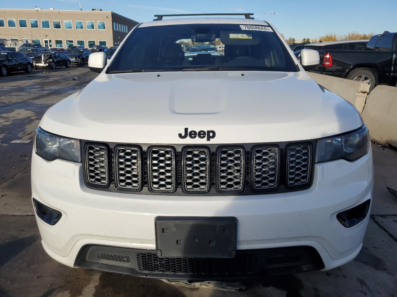 2020 Jeep Grand Cherokee - Image 5