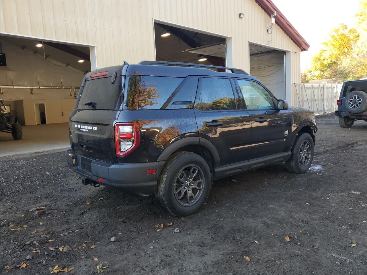 2021 Ford Bronco - Image 3