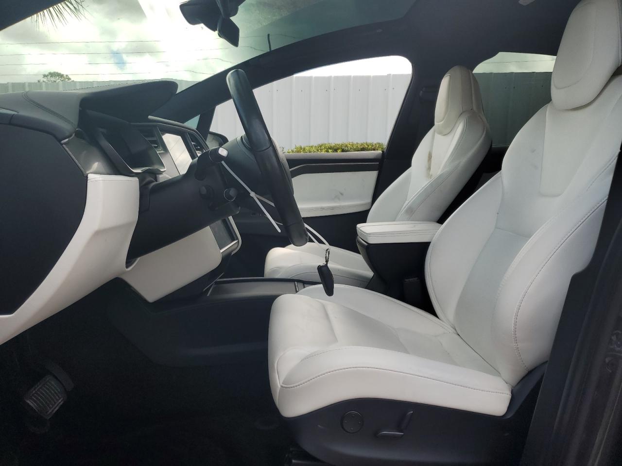 5YJXCBE2XJF102355 2018 Tesla Model X