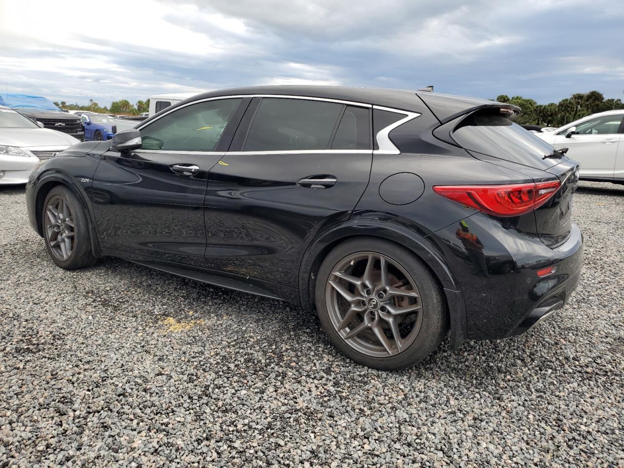 2018 Infiniti QX30 - Image 2
