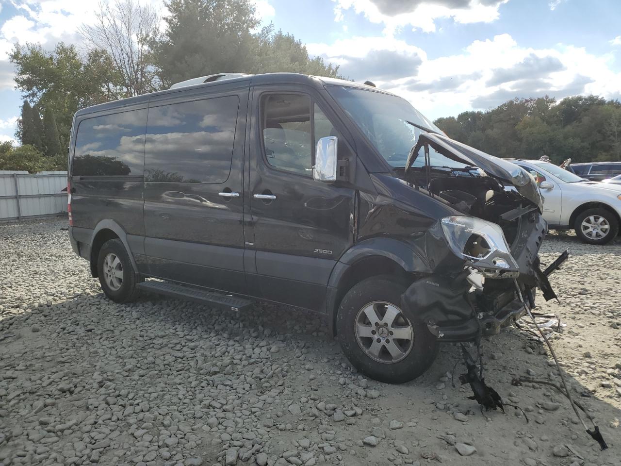 VIN WDZPE7DC8F5976066 2015 MERCEDES-BENZ SPRINTER no.4