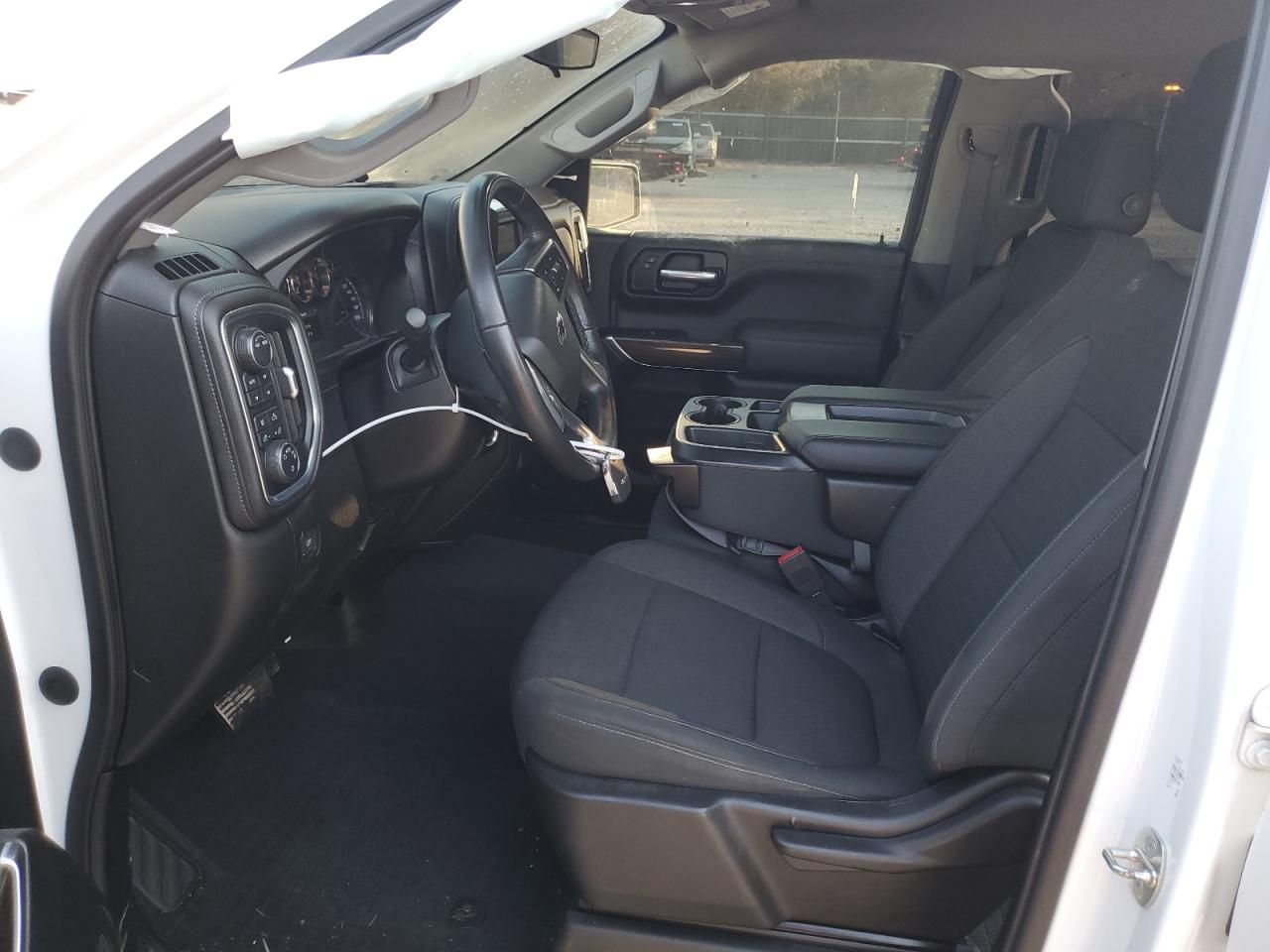 2020 Chevrolet Silverado - Image 7