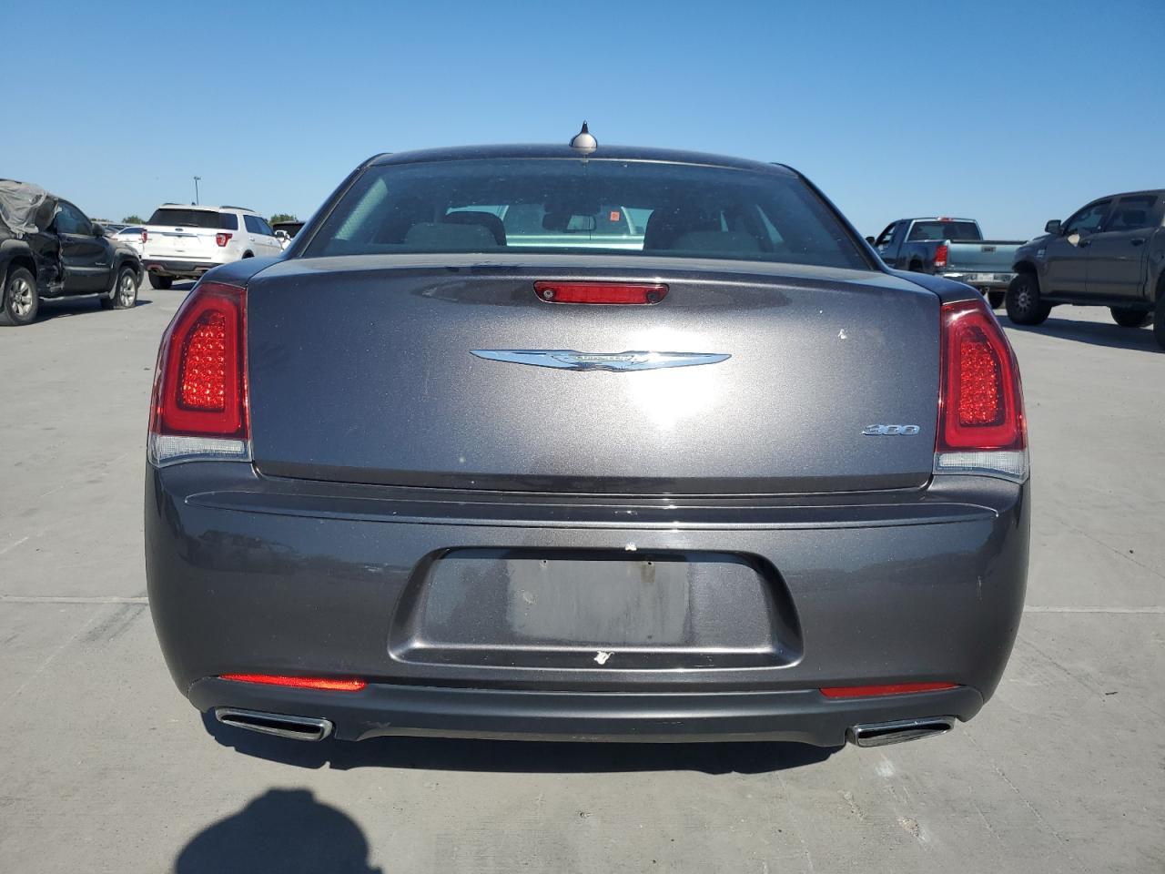 2018 Chrysler 300 Touring VIN: 2C3CCAAG5JH249921 Lot: 75932784