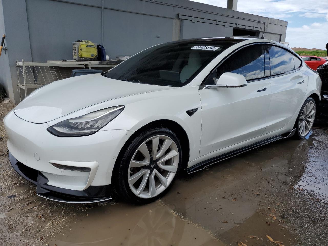 5YJ3E1EB2JF097963 2018 TESLA MODEL 3 - Image 1