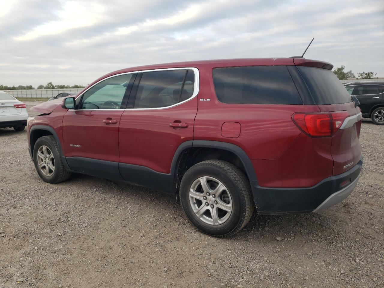 2019 GMC Acadia - Image 2