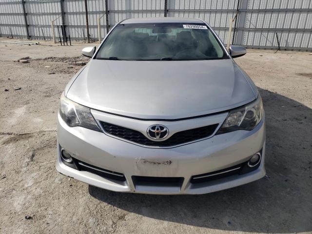  TOYOTA CAMRY 2014 Сріблястий