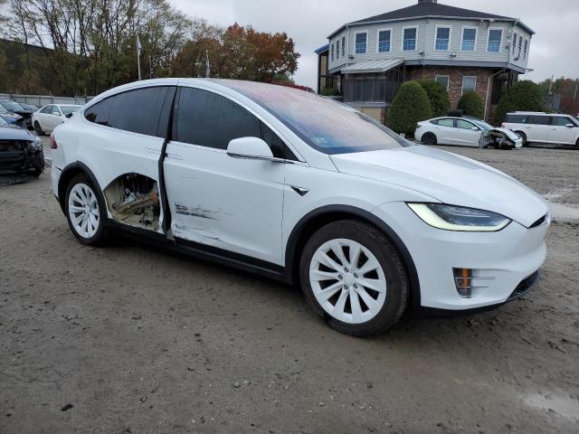  TESLA MODEL X 2018 Белый