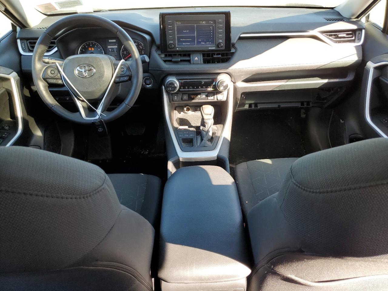 2022 Toyota RAV 4 - Image 8