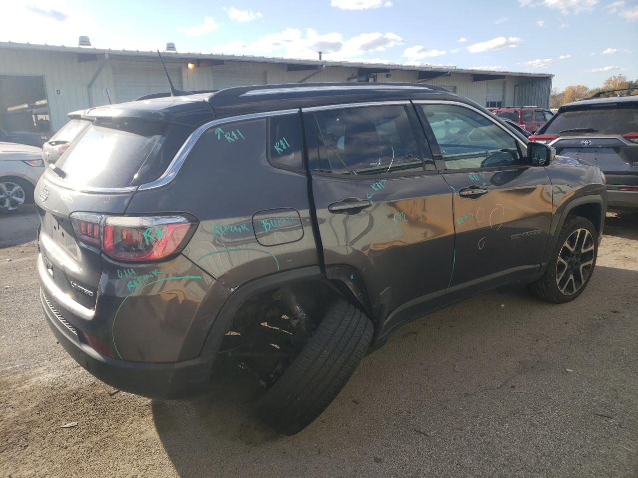 2018 Jeep Compass - Image 3