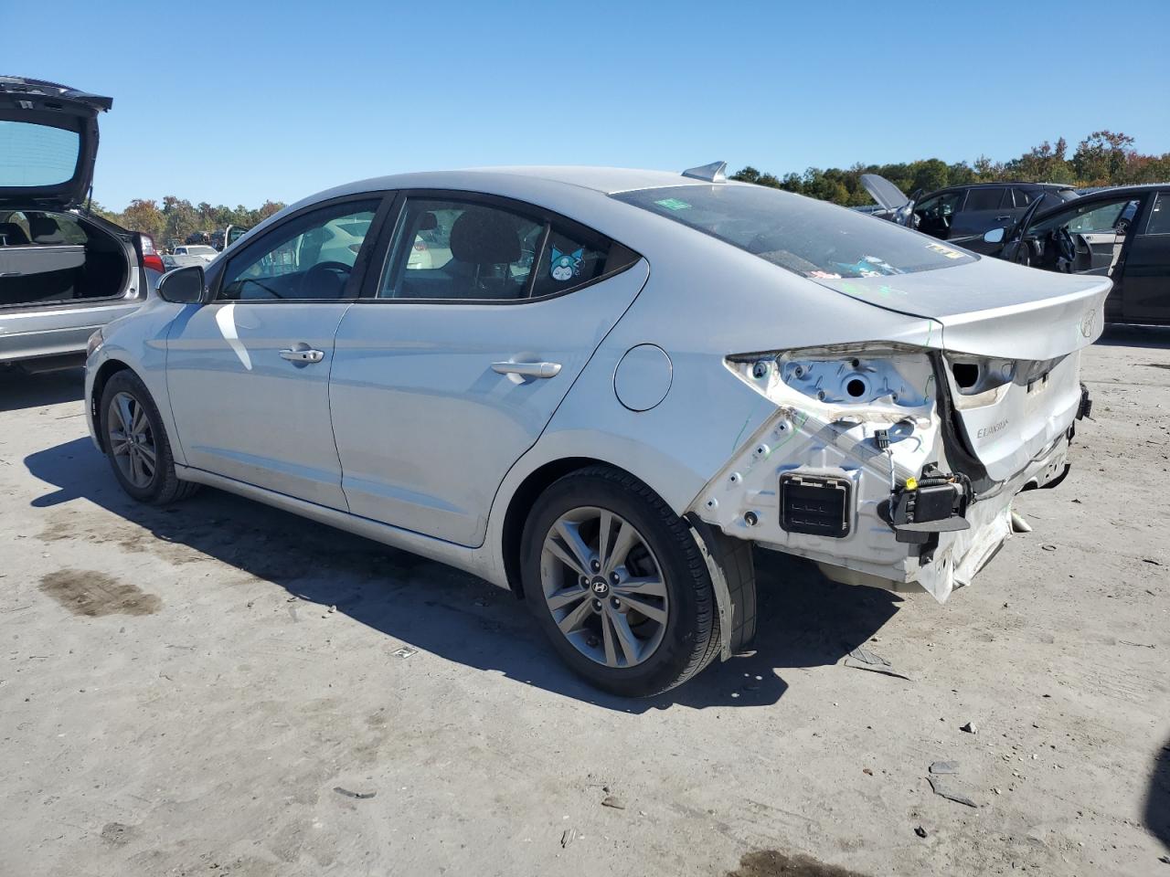2018 Hyundai Elantra - Image 2
