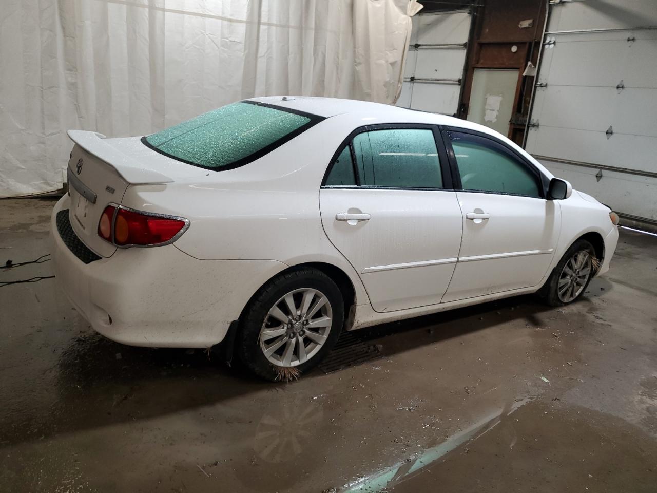 2009 Toyota Corolla - Image 3